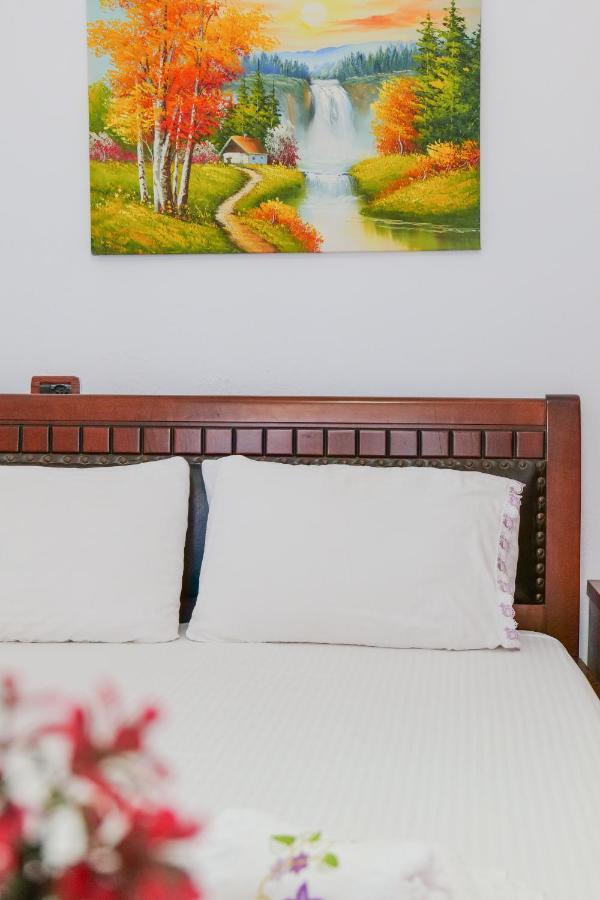 Guest House Gerard Ksamil Esterno foto