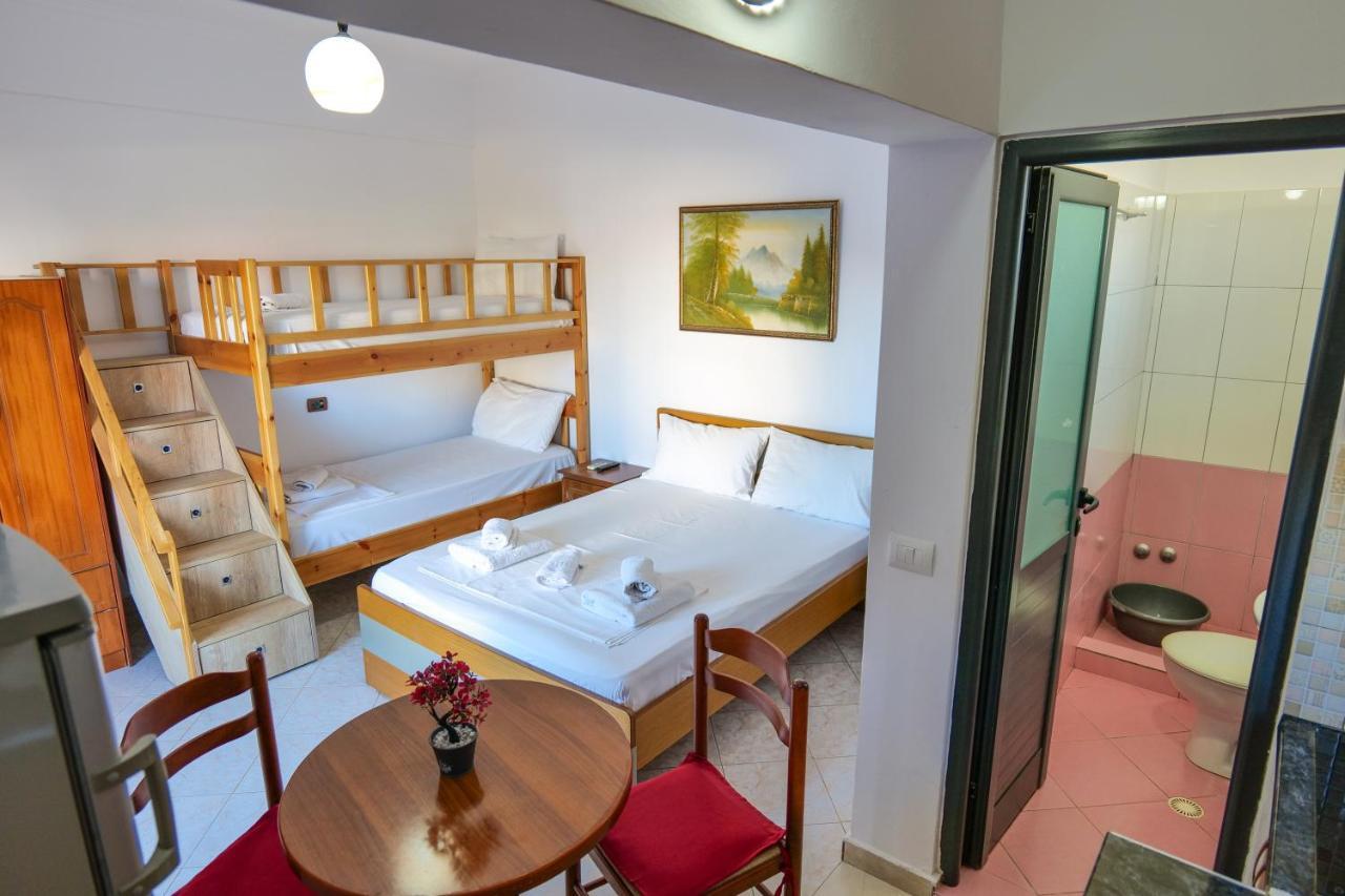 Guest House Gerard Ksamil Esterno foto