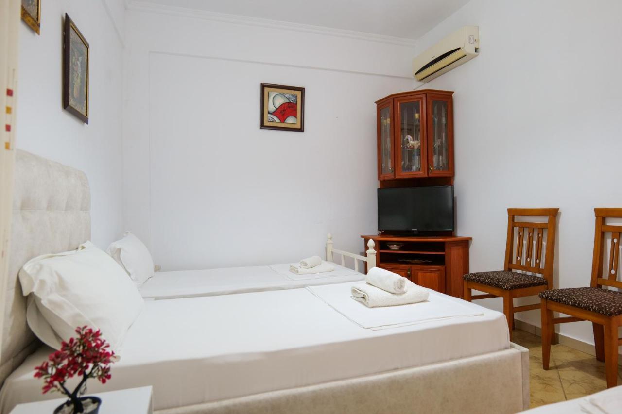 Guest House Gerard Ksamil Esterno foto