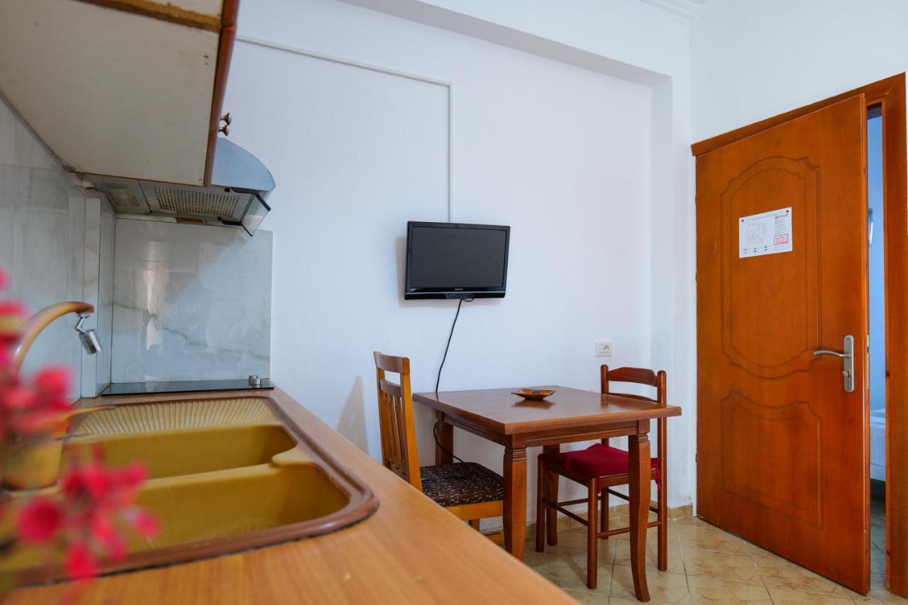 Guest House Gerard Ksamil Esterno foto
