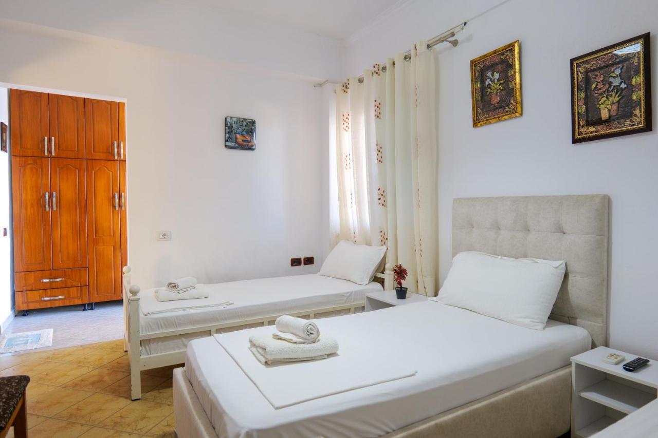 Guest House Gerard Ksamil Esterno foto