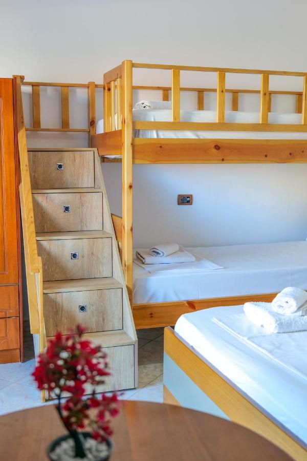 Guest House Gerard Ksamil Esterno foto