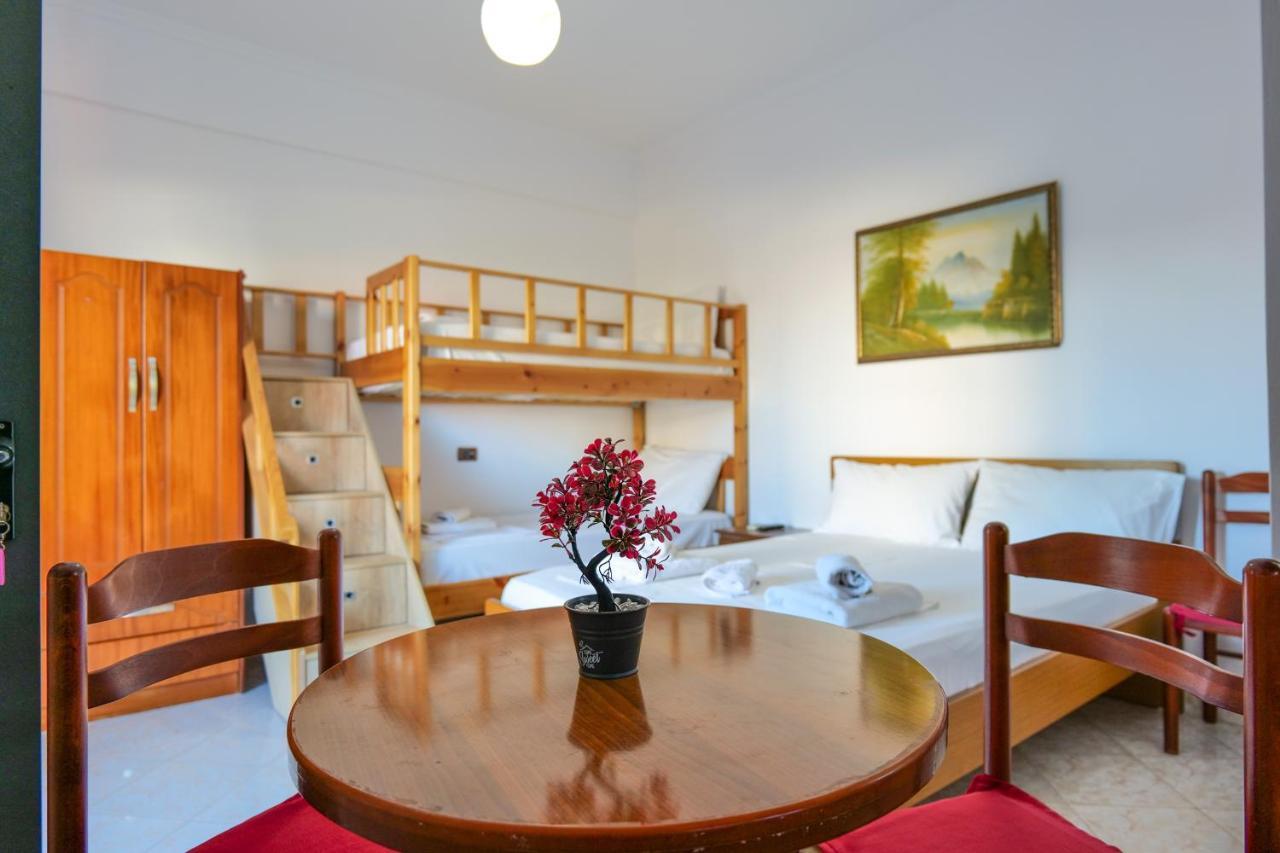 Guest House Gerard Ksamil Esterno foto