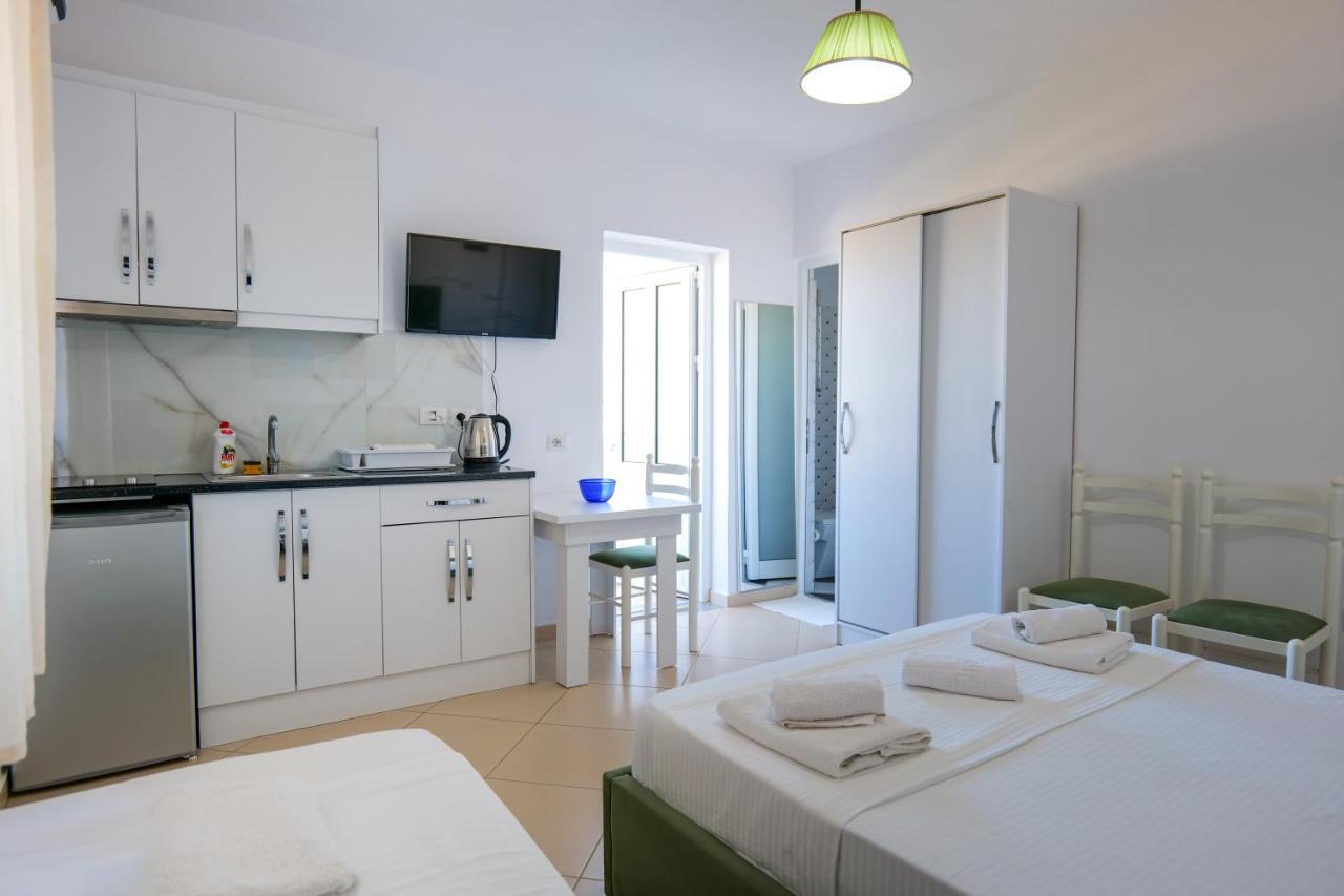 Guest House Gerard Ksamil Esterno foto