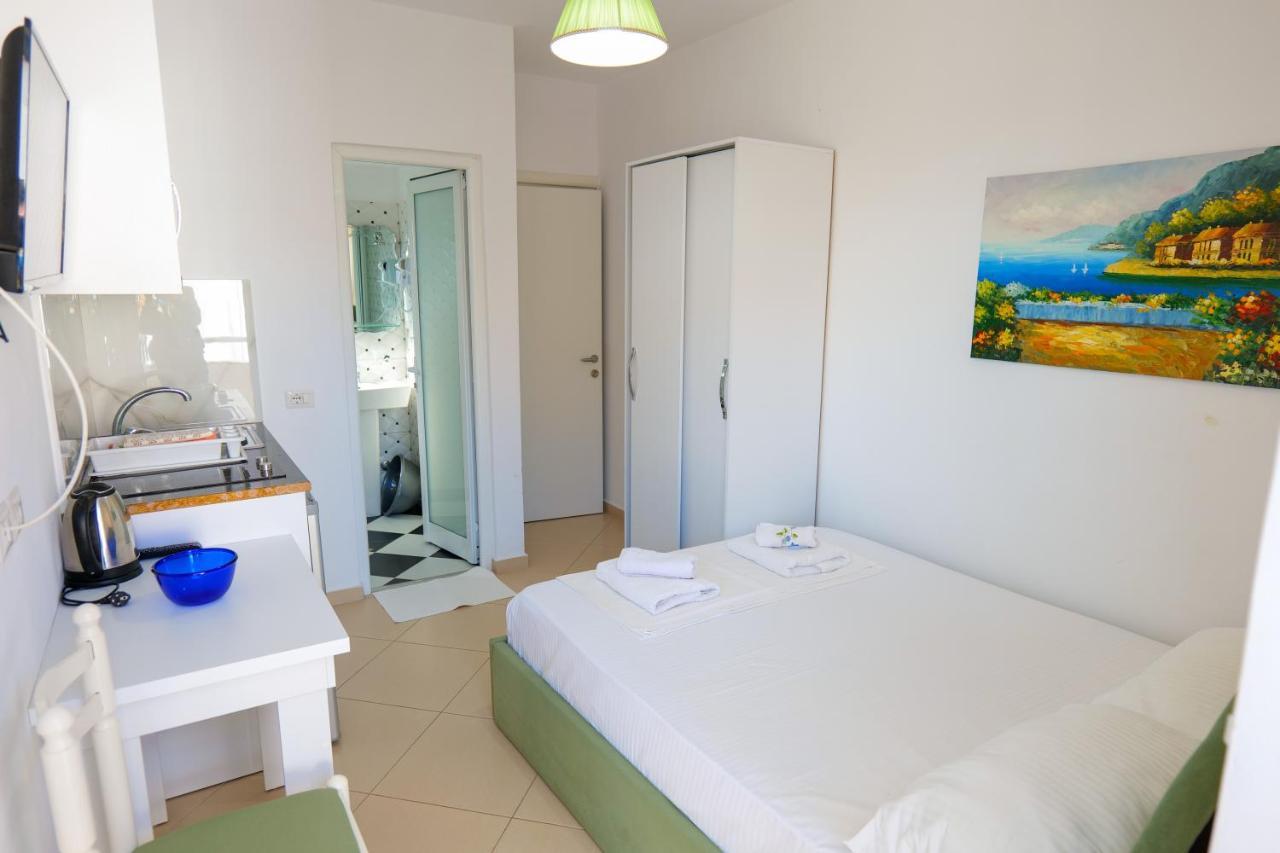 Guest House Gerard Ksamil Esterno foto