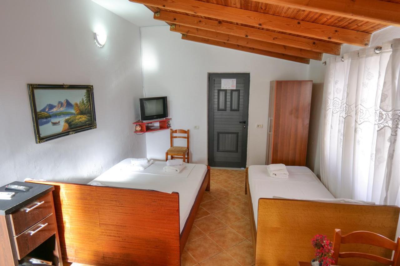Guest House Gerard Ksamil Esterno foto
