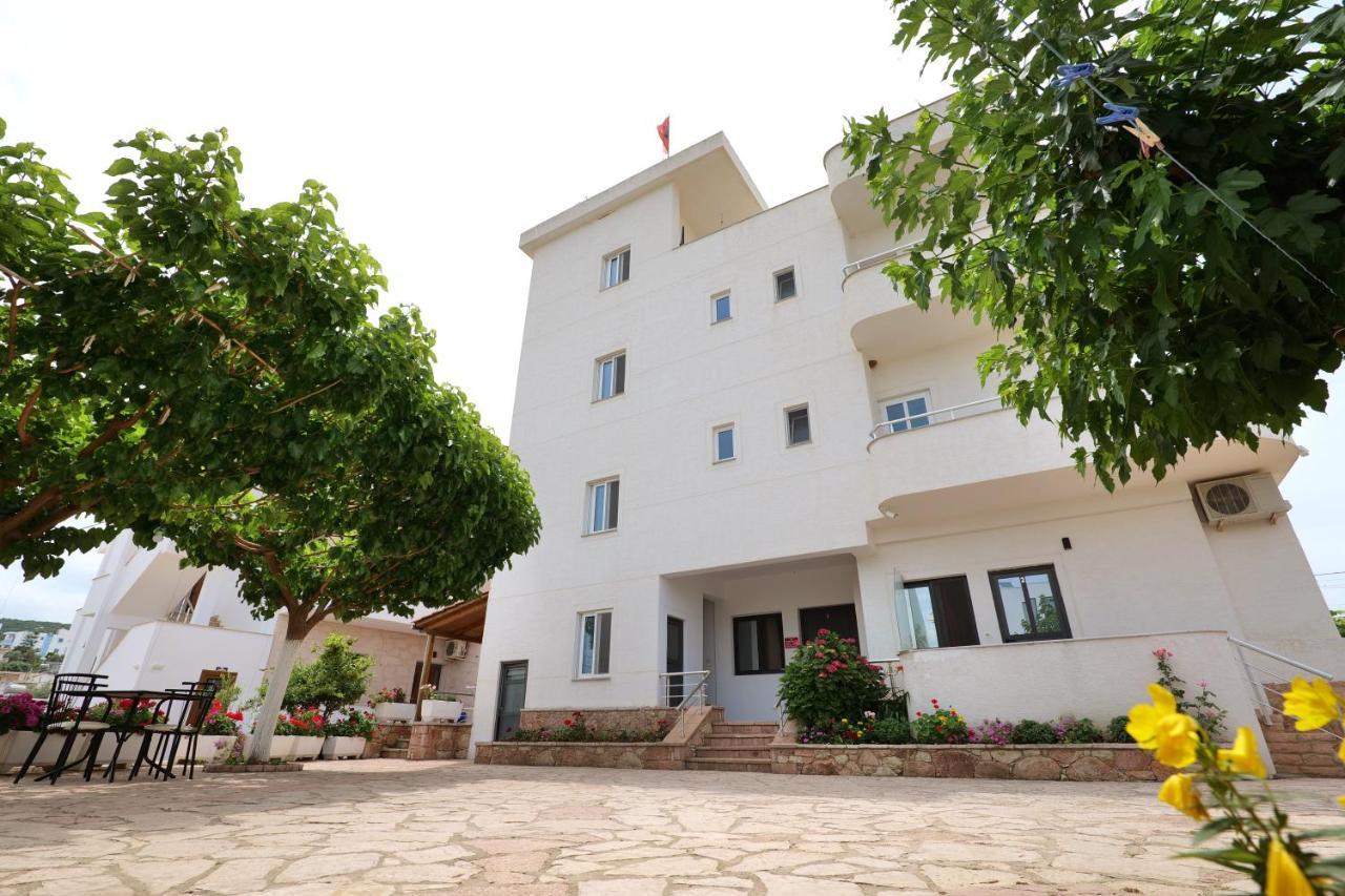 Guest House Gerard Ksamil Esterno foto